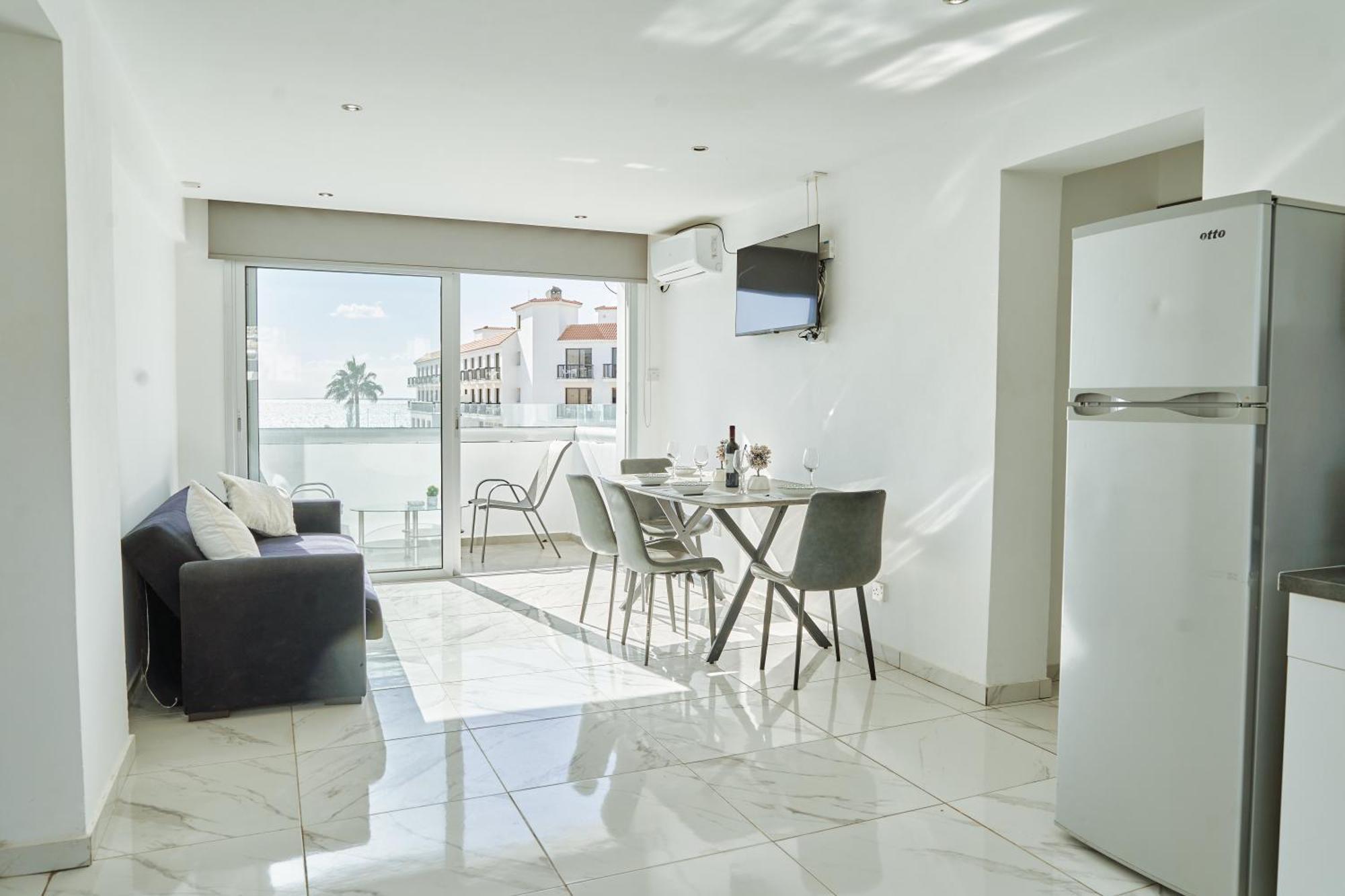 Nissi Avenue Suites Ayia Napa Esterno foto